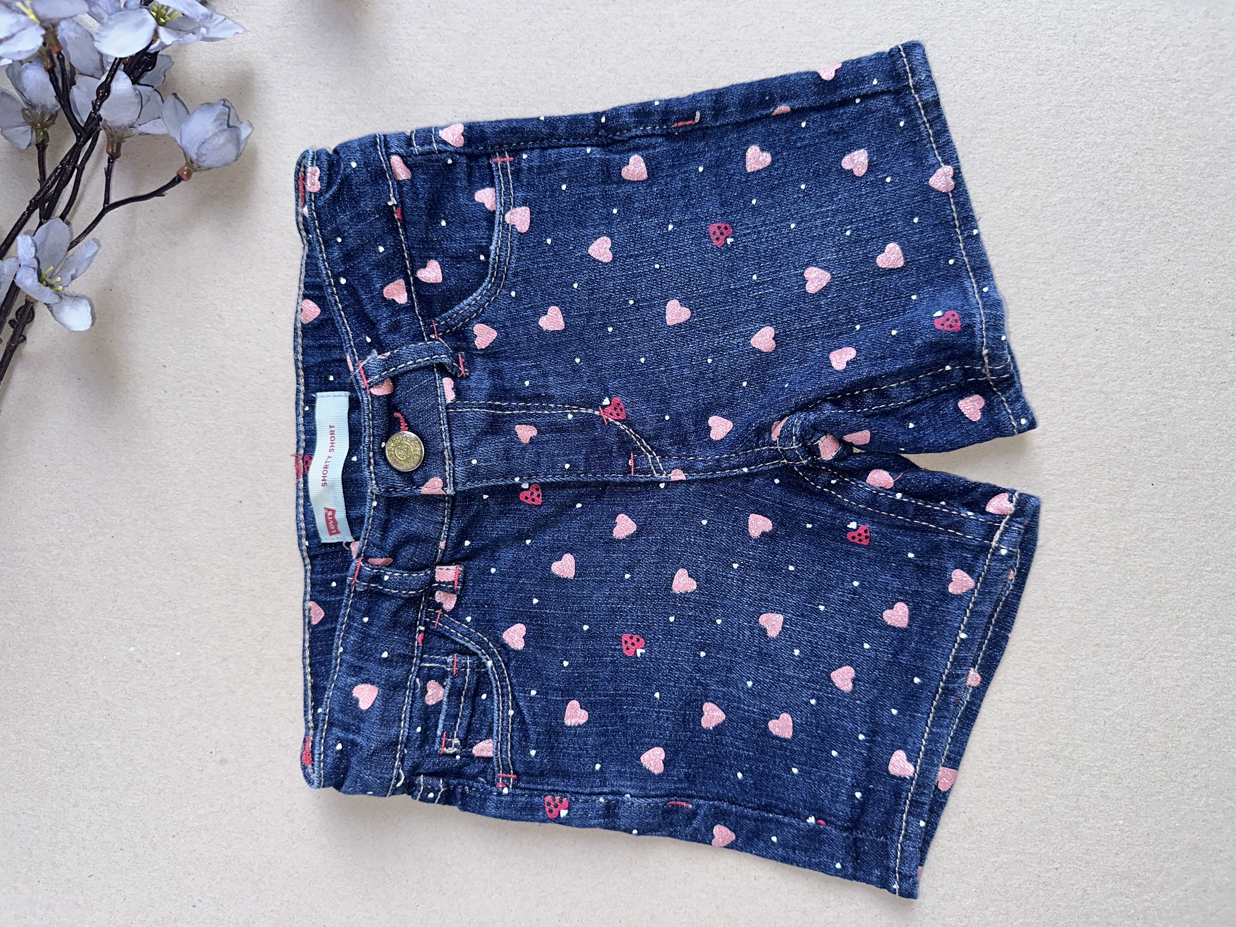 Levis